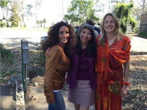 Dr. Irene Pepperberg posed with two others